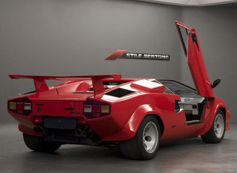  Lamborghini Countach LP5000 S Quattrovalvole 1985 года  (фото 31 из 45)